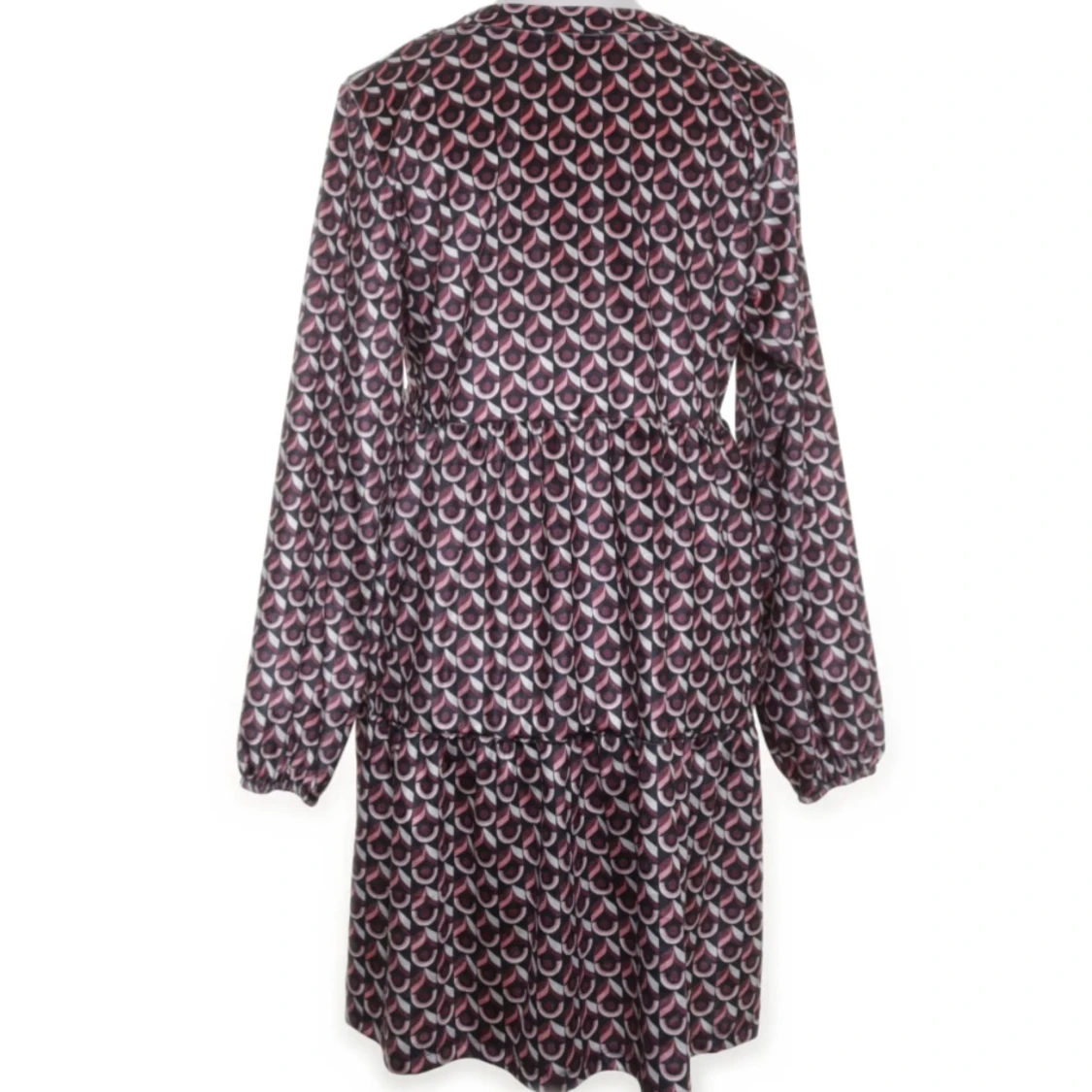 Mönstrad kortklänning i satin - 1