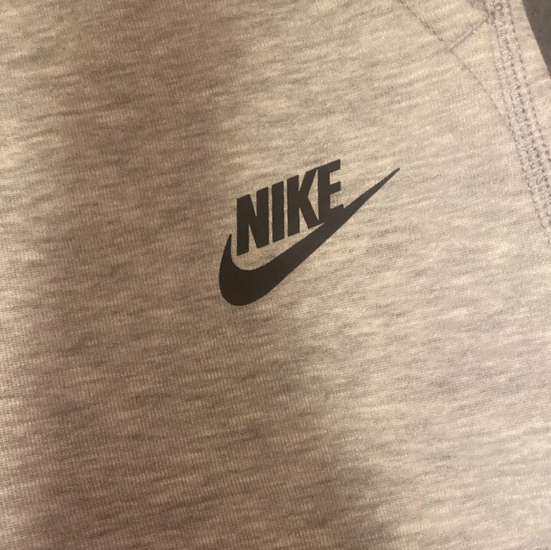 Grå nike tech mjukisbyxor - 3