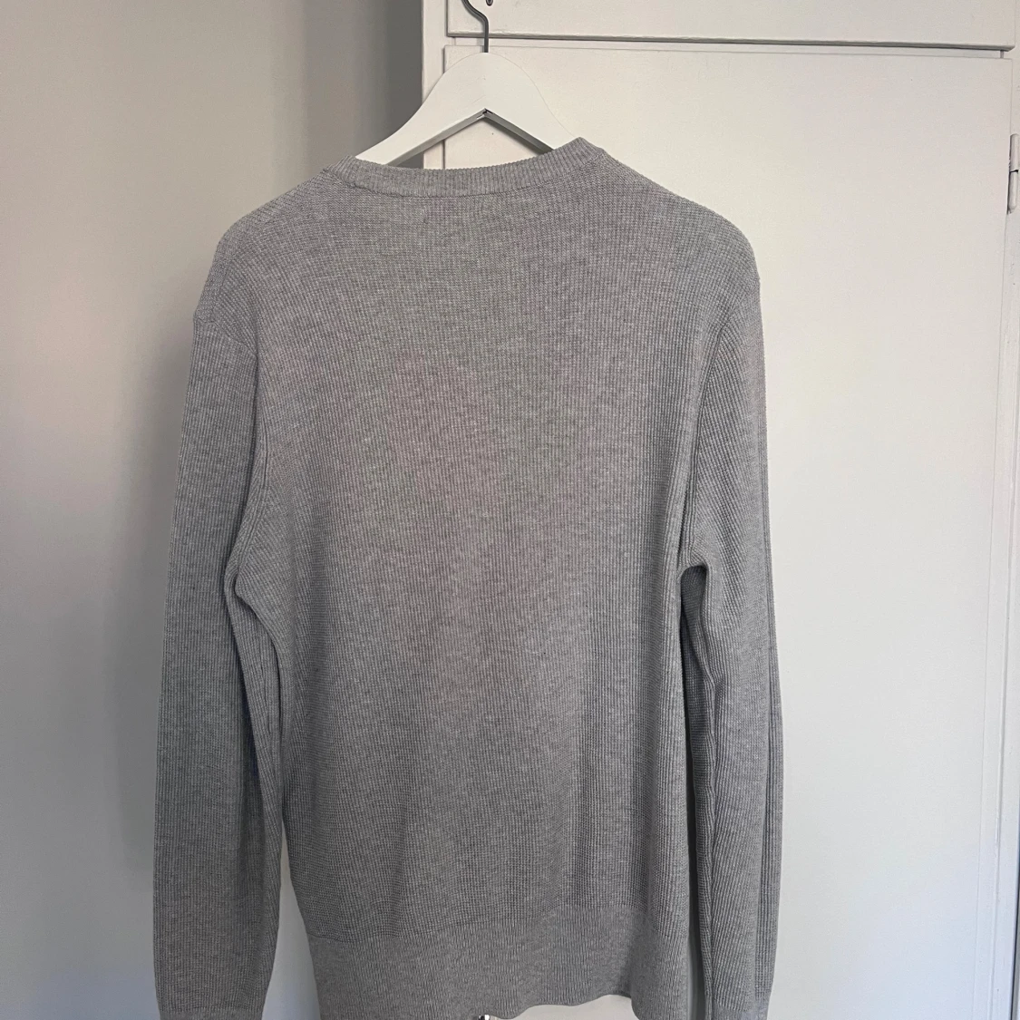 Grå stickad tröja från Zara - 1