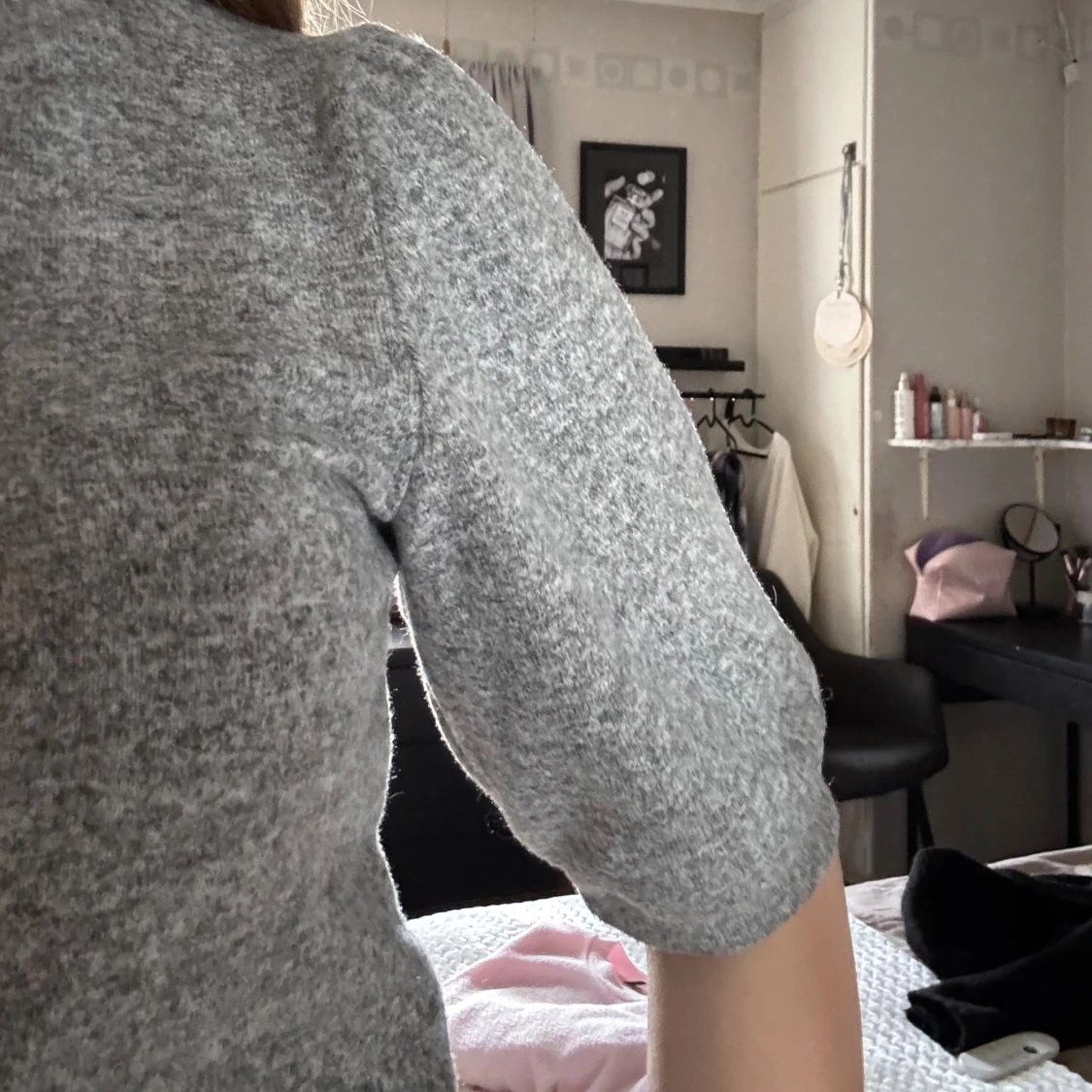 Grå stickad tröja från 157, S - 3