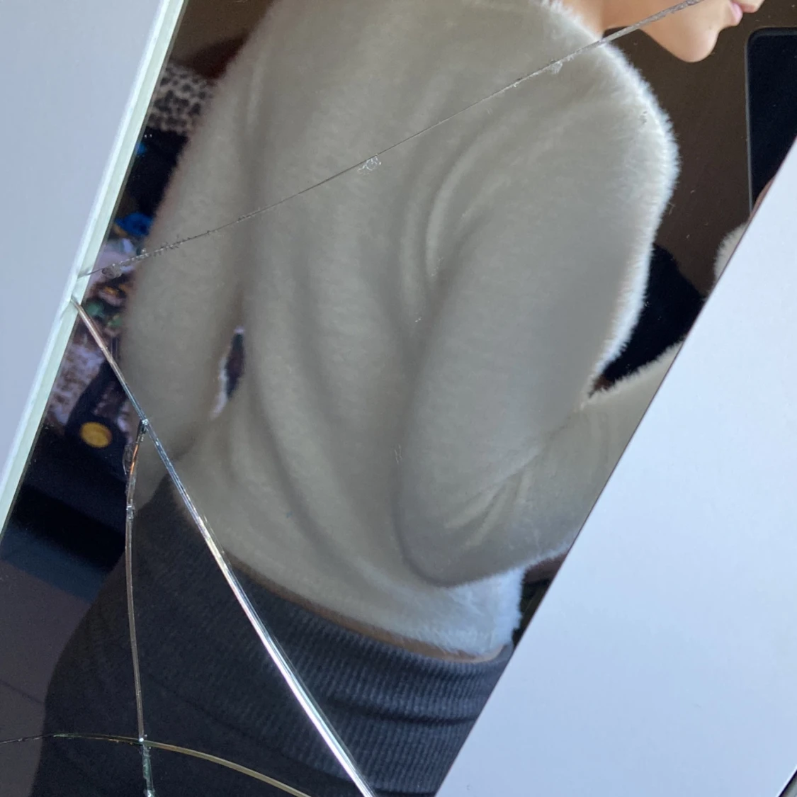 Vit fluffig stickad tröja H&M - 4