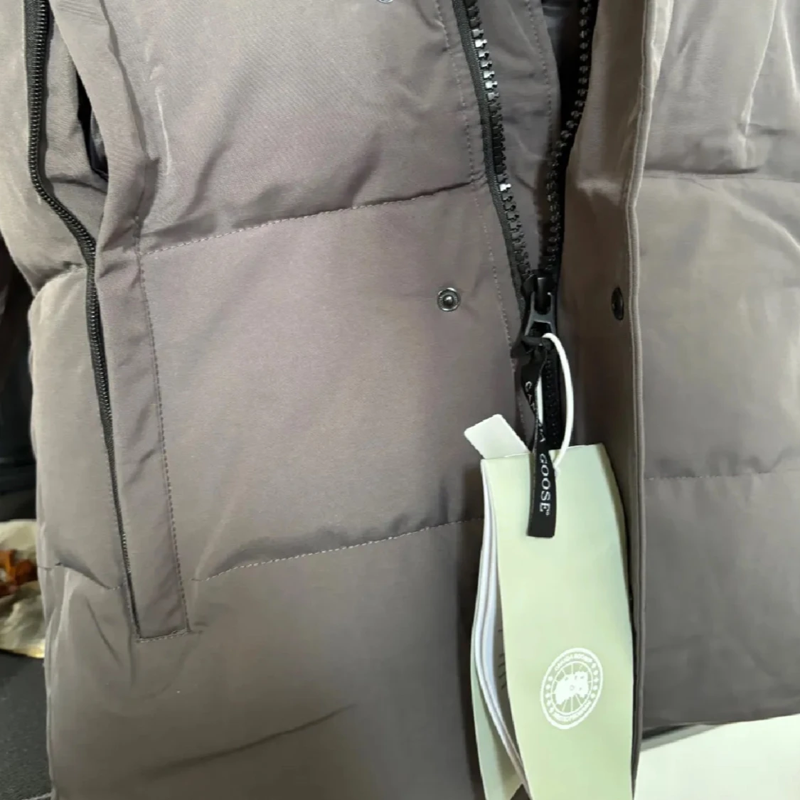 Grå dunjacka från Canada Goose M - 4