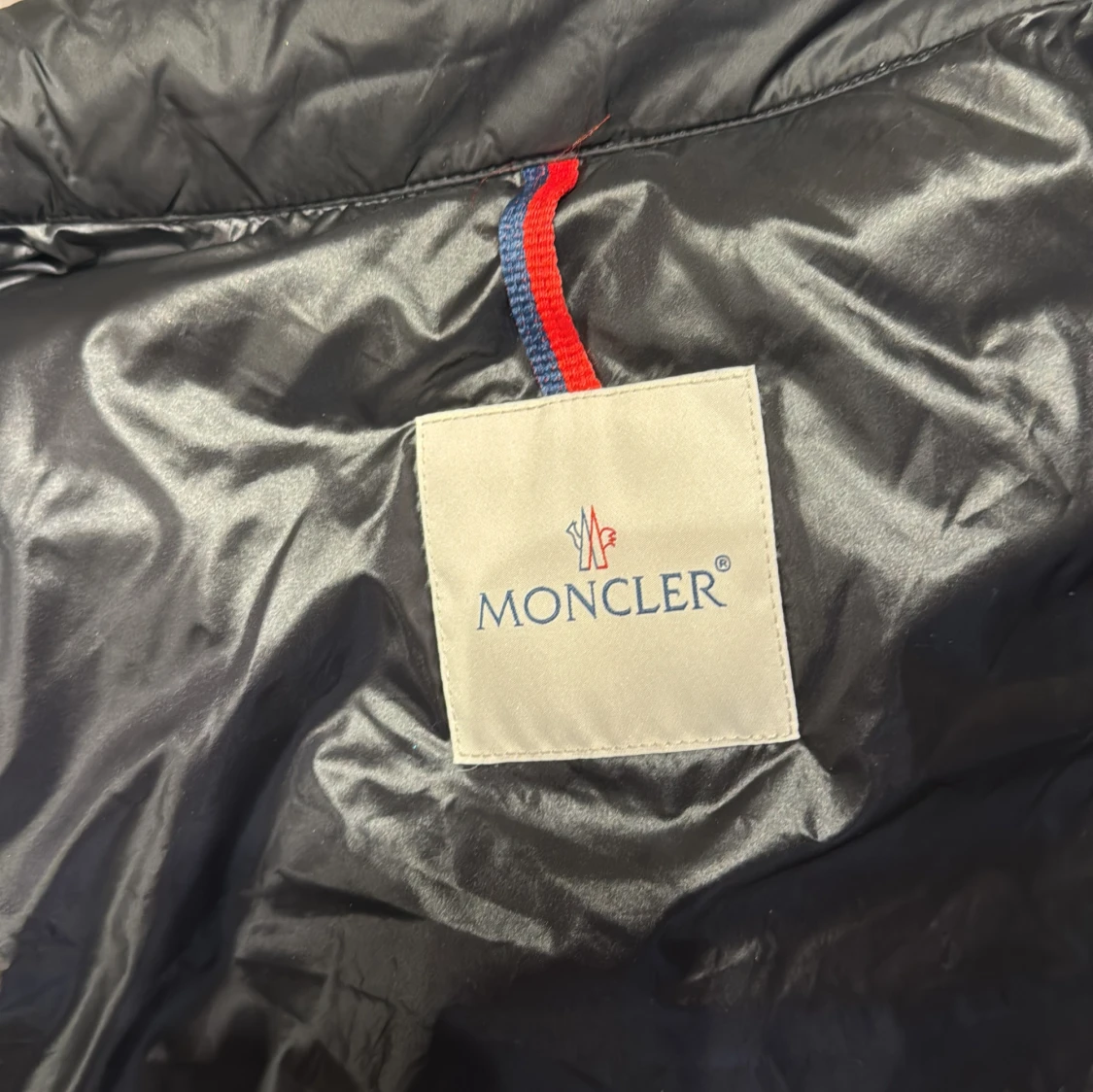 Svart dunväst från Moncler - 1