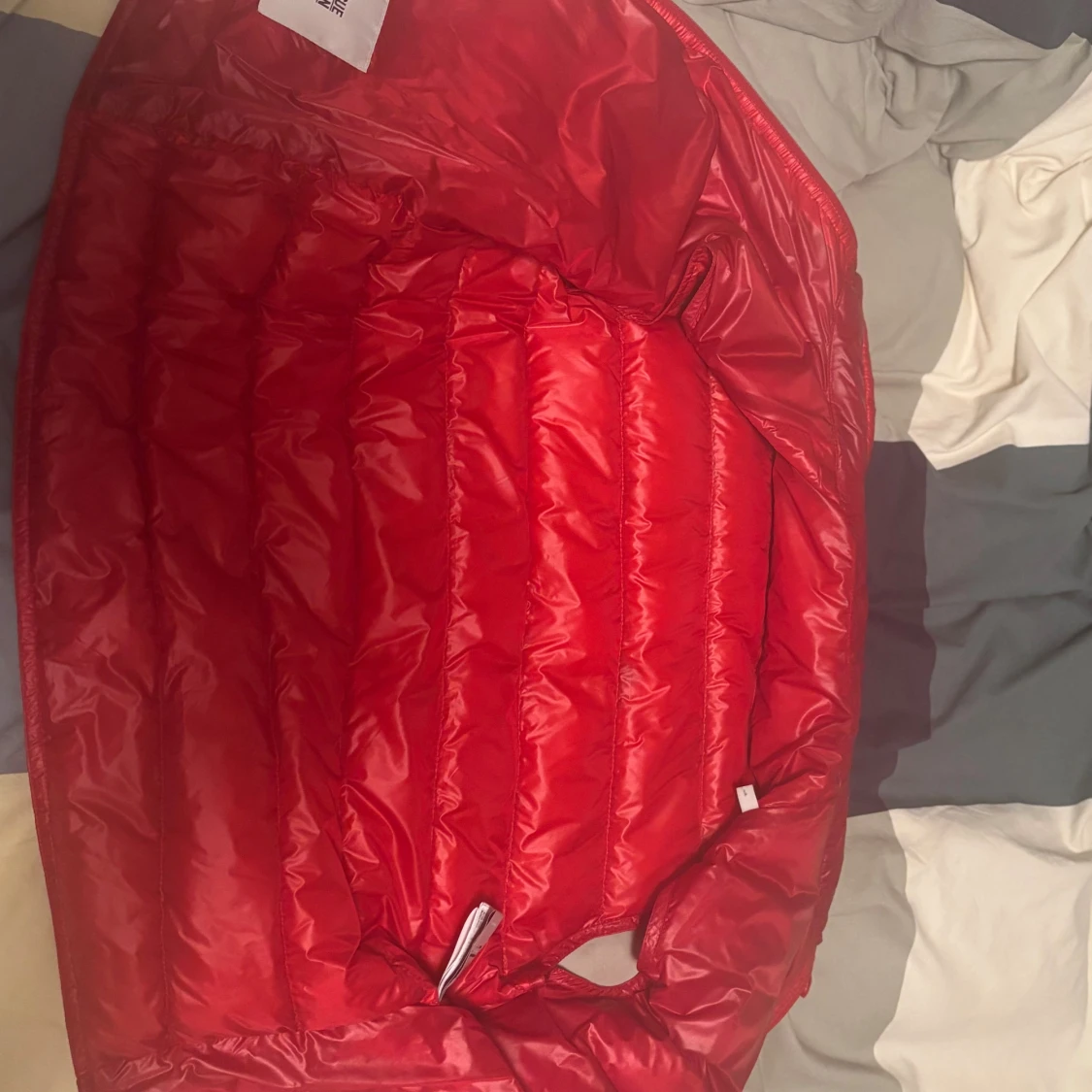 Röd gui väst från Moncler - 1