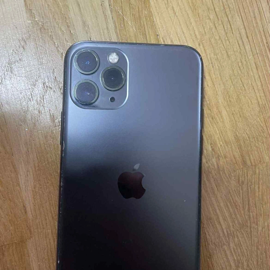 iPhone 11 PRO  - 1