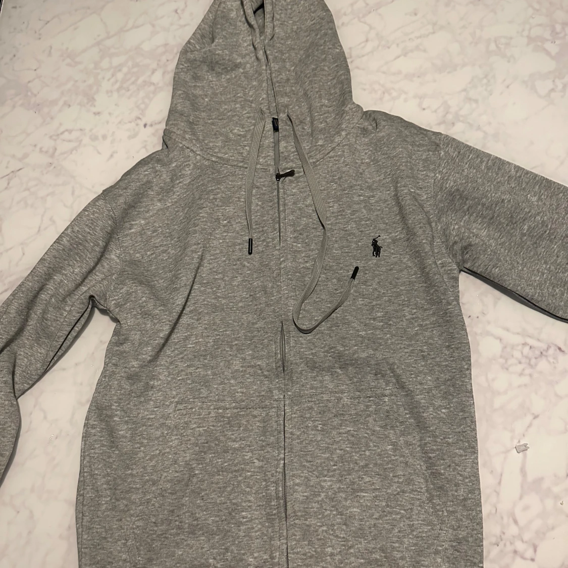 Grå hoodie från Ralph Lauren - 1