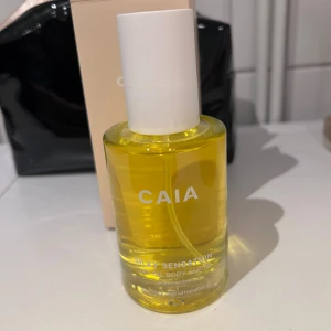 CAIA Silky Sensation Dry Oil Body Serum - Aldrig använd. Nypris 545kr