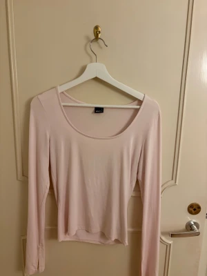 Rosa långärmad topp - Rosa topp från ginatricot 