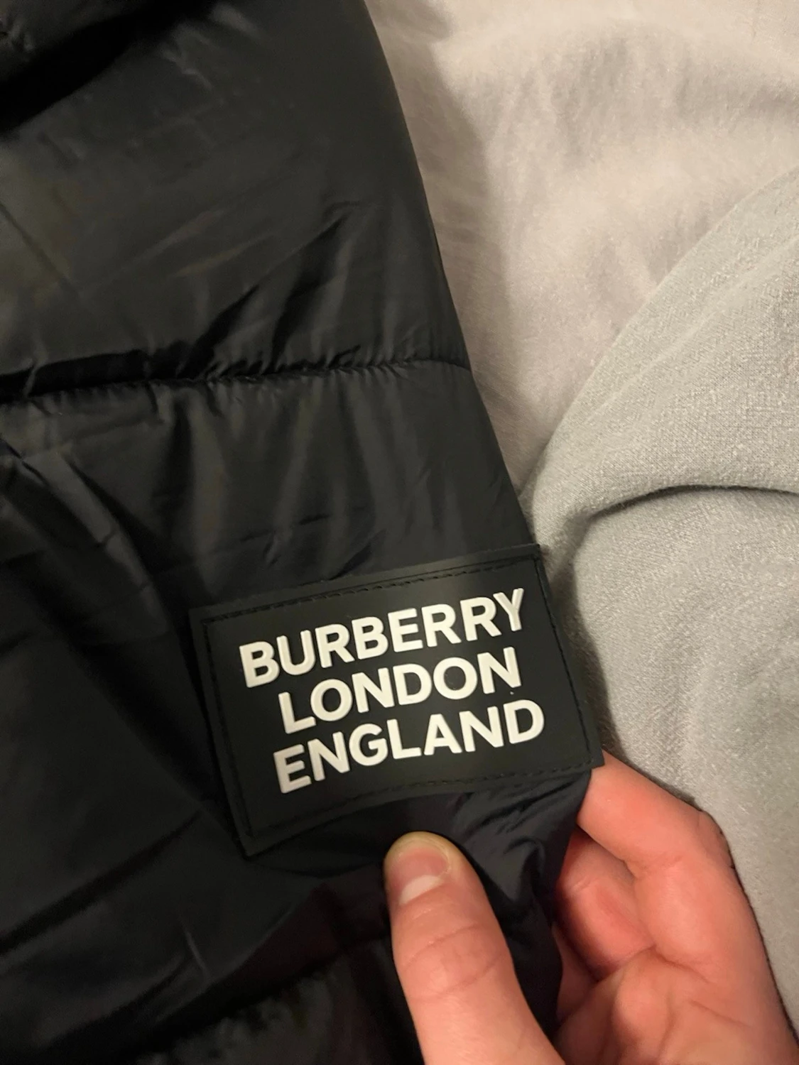 Svart pufferjacka från Burberry M - 2