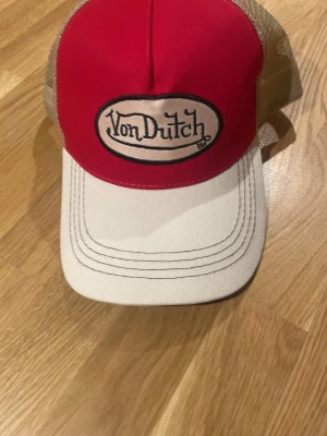 Von dutch keps - En fet von dutch keps mycket bra skick