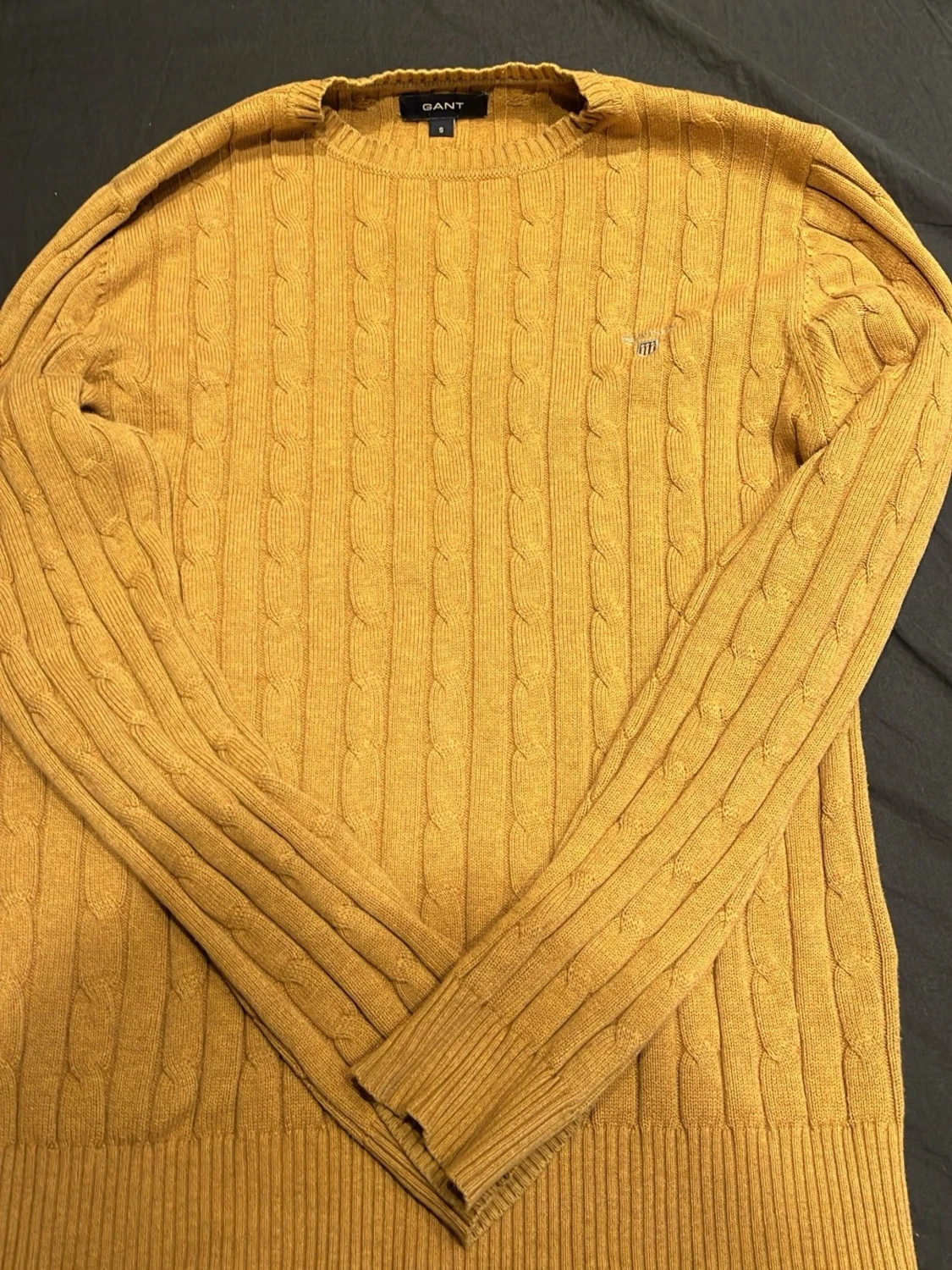 Gul kabelstickad tröja från Gant
