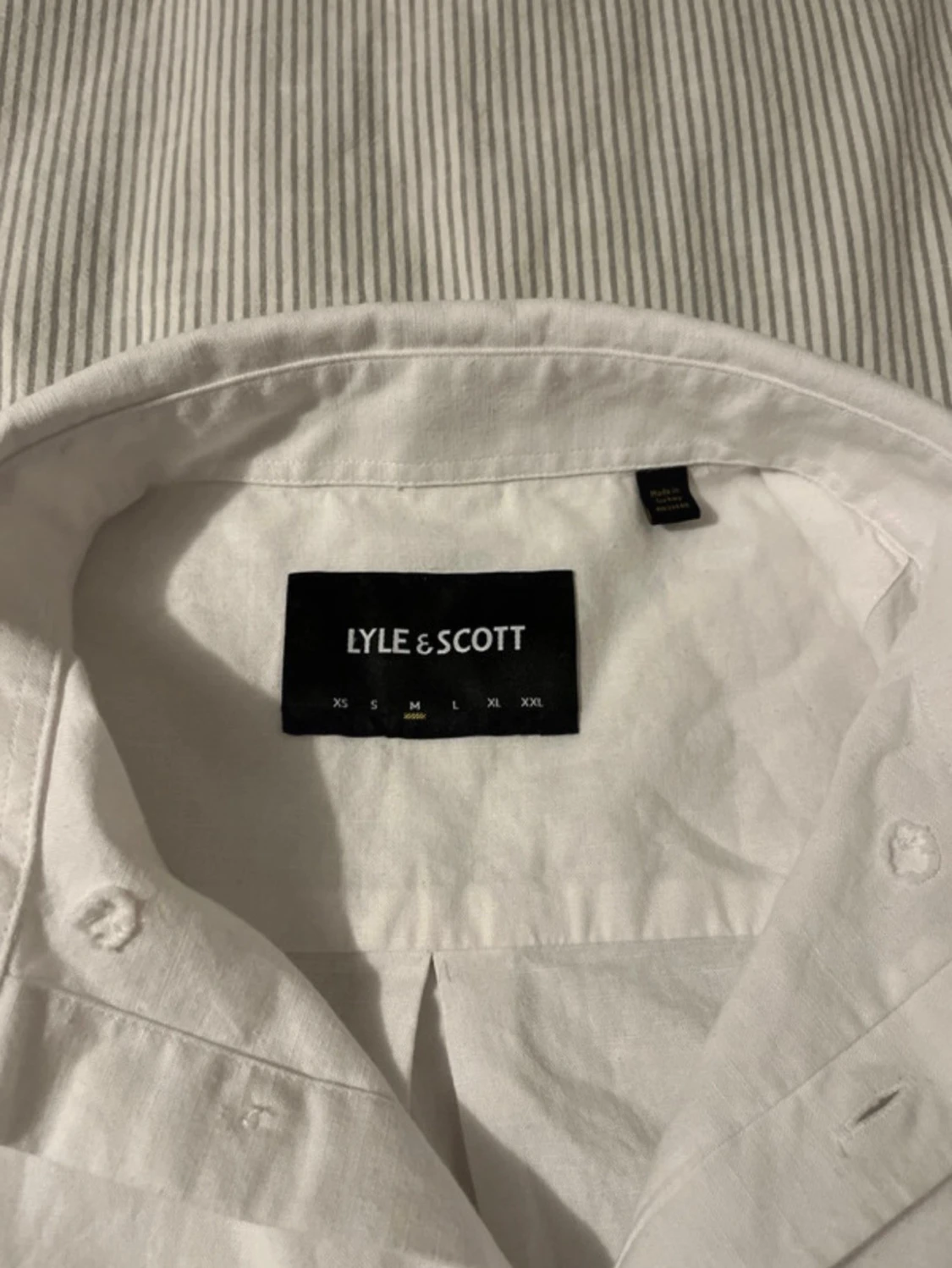 Vit skjorta från Lyle & Scott - 4