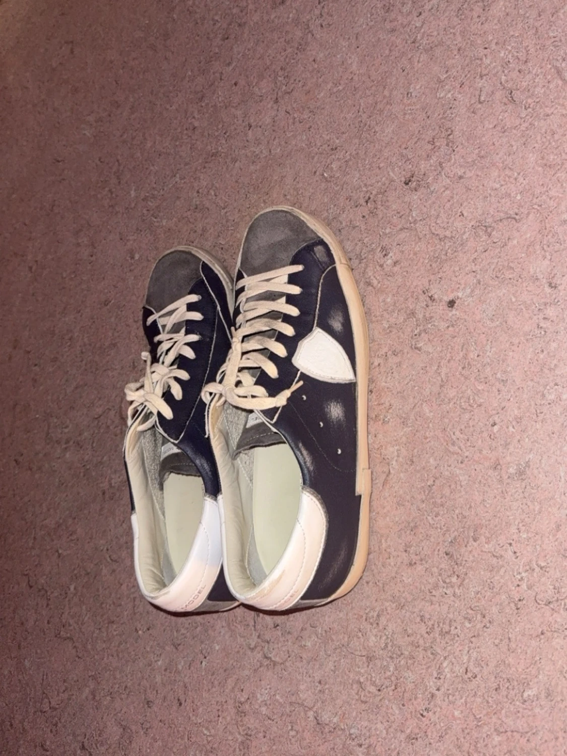 Philippe Model sneakers i svart och vitt