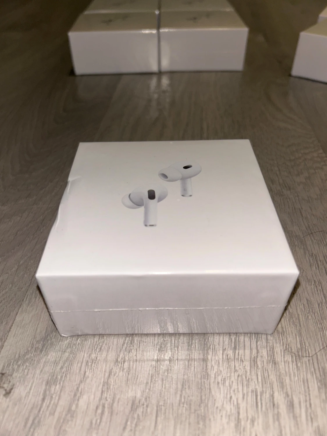 AirPods Pro (2nd generation) med MagSafe-laddningsetui (USB-C) - 1