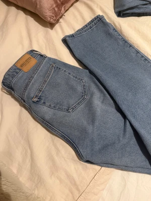 Hollister jeans - Super sköna älskar men för korta för mig nu