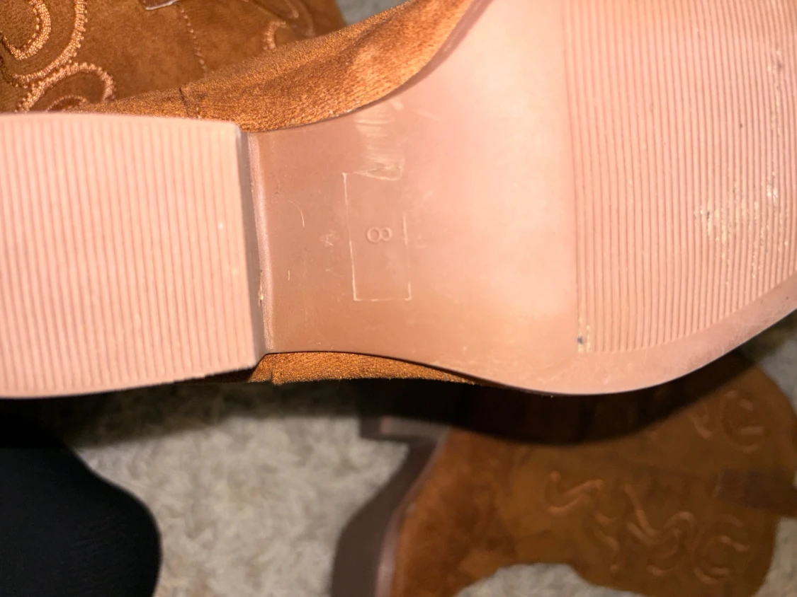 Bruna cowboy boots med spetsig tå - 1