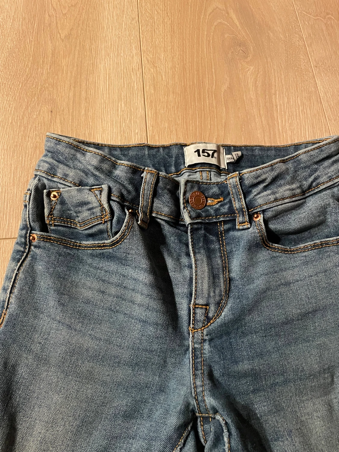 Blå bootcut jeans från 157 - 3