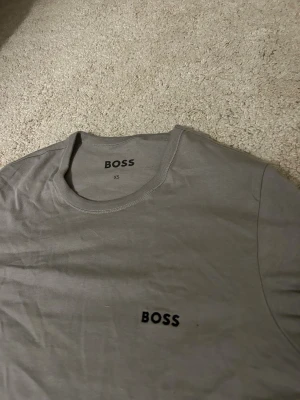 Boss thsirt - Priset kan diskuteras!