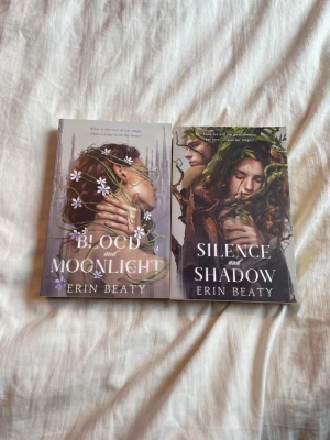 Blood and Moonlight / Silence and Shadow - Två böcker av erin Beaty i jätte bra skick aldrig lästa köptes för runt 1 år sen men bara stått i bok hyllan säljer båda för bara 100 kr