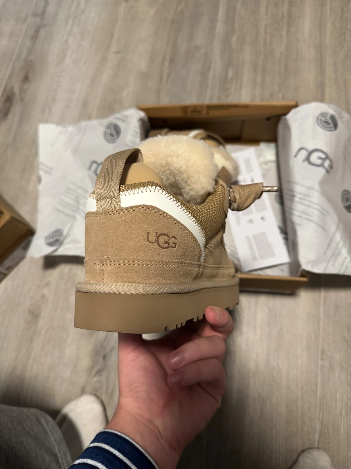 UGG LOWMEL / str 39 - 3