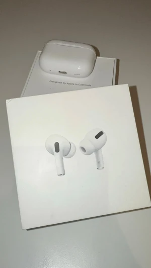 AirPods Pro 2  - Snabbt o billigt och knappt använda har ett par andra o vill bara få bort dessa