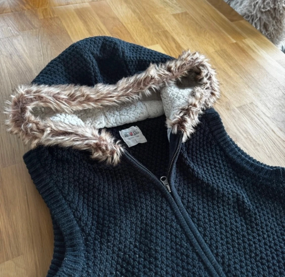 Väst med päls - 2