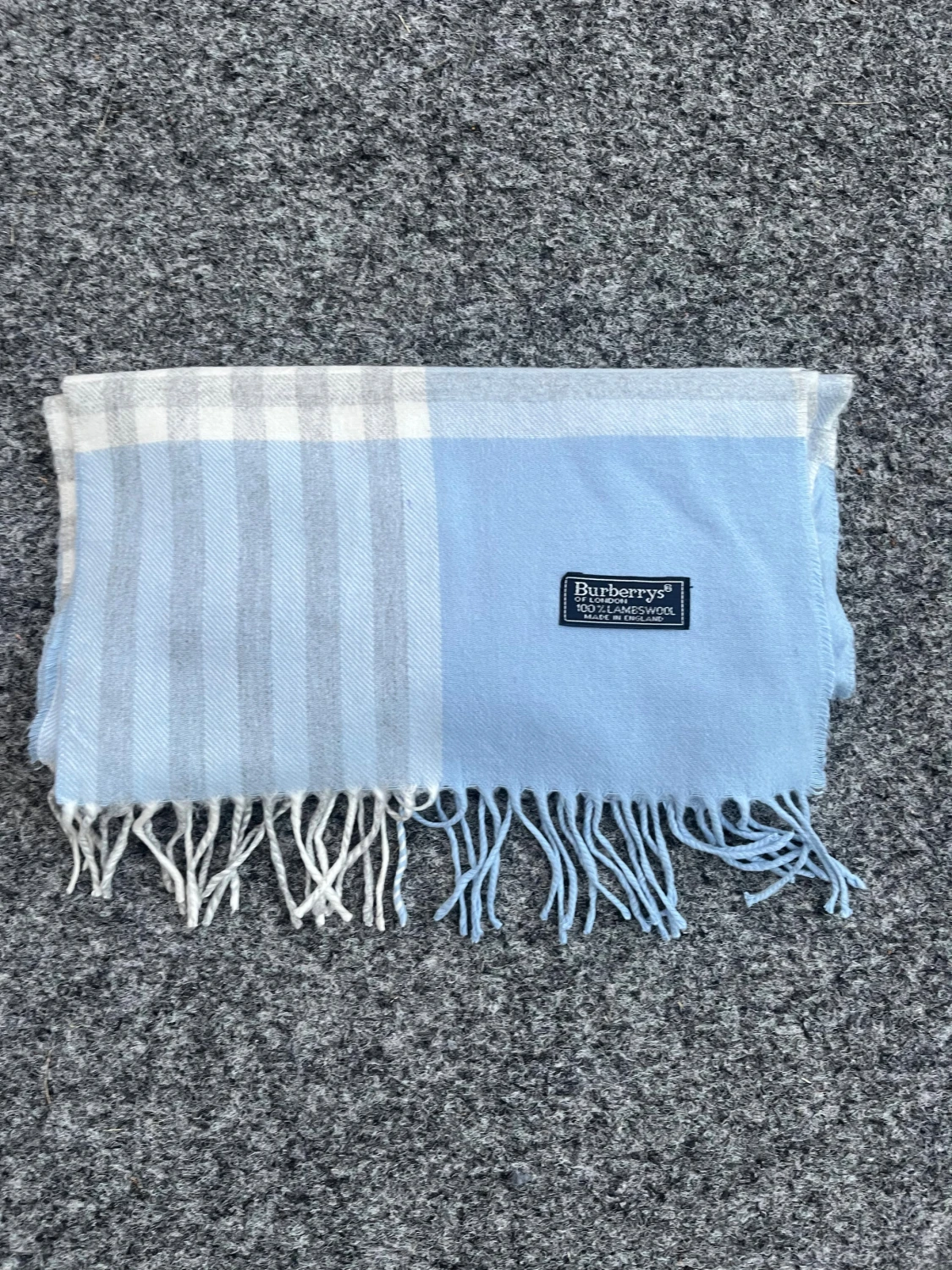 Ljusblå rutig halsduk från Burberry