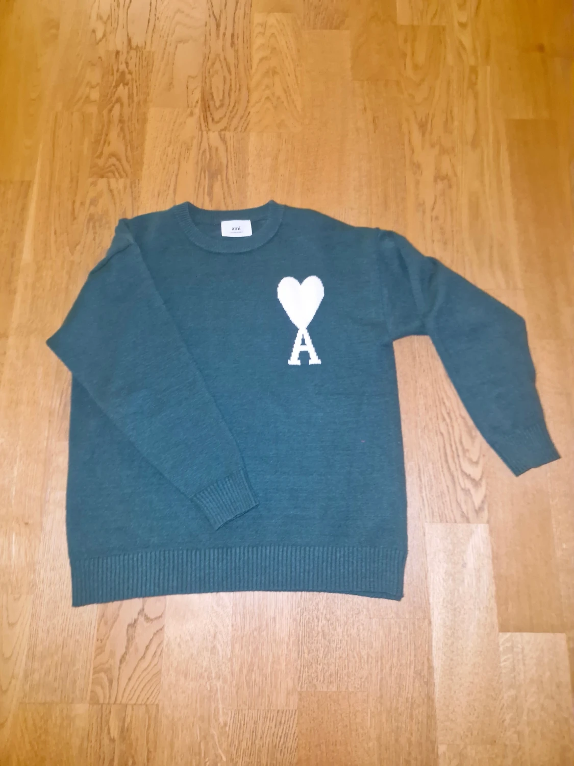 Mörk grön stickad tröja - 1