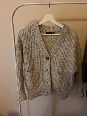 Grå kofta - Såå fin grå kofta från lager 157