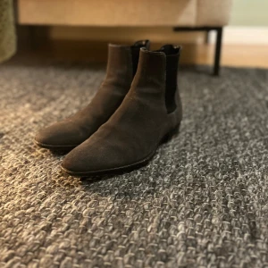 Saint laurent boots - Hedi slimane boots i strl 41. Vid fler funderingar skicka dm