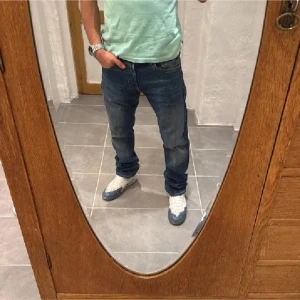 Replay jeans  - Ett par riktigt snygga byxor från Replay i storlek W31 L32 i modellen Donny