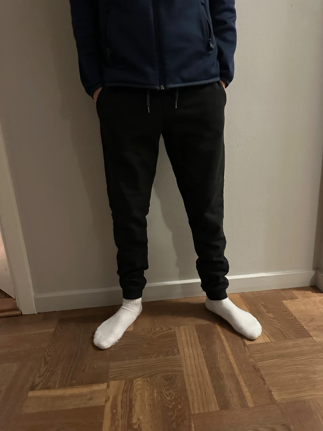 Svarta mjukisbyxor  - 1