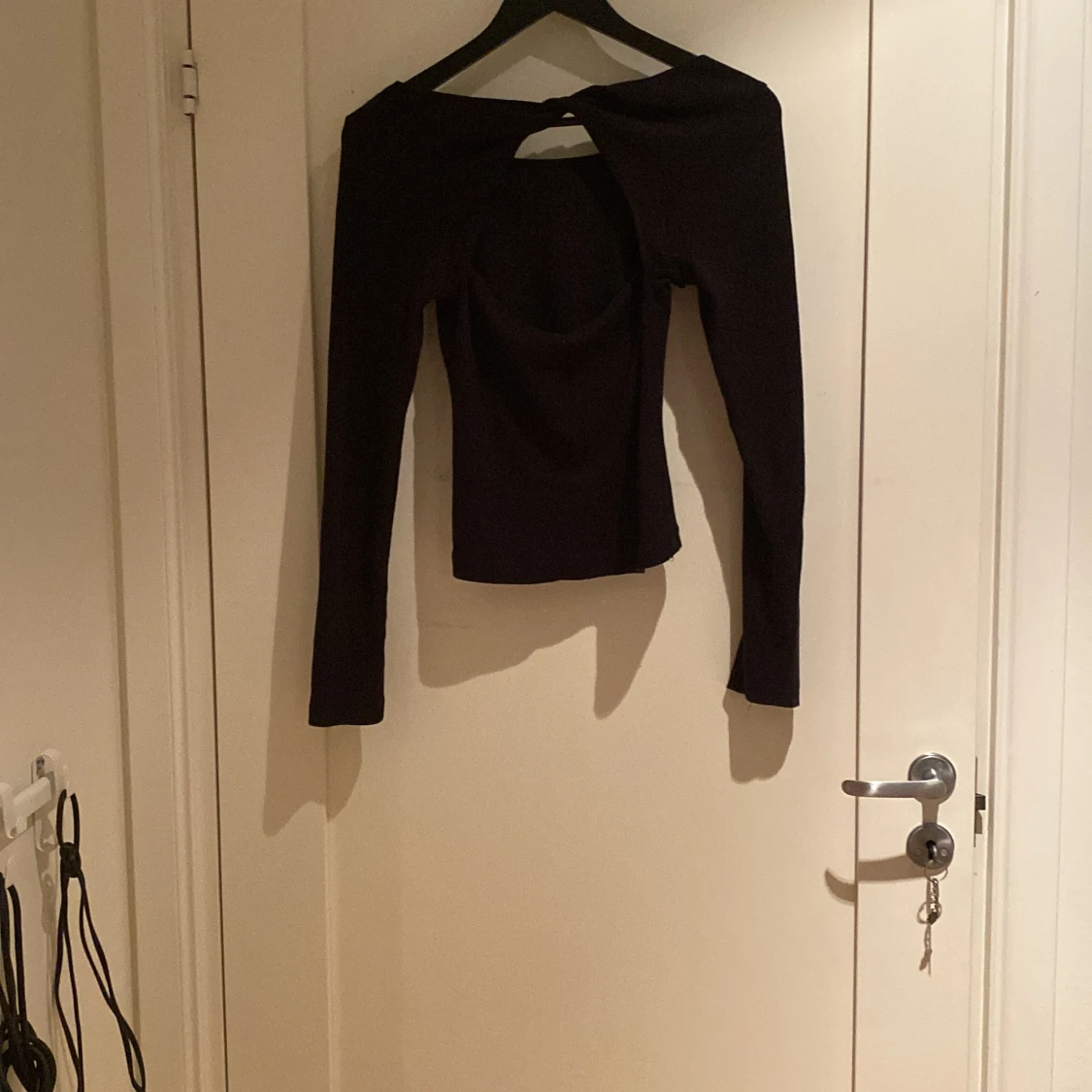 Svart tröja  - 2