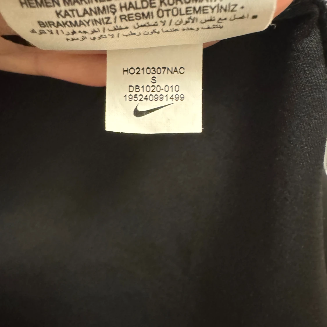 Svart Brooklyn Nets vindjacka Nike S & T shirt size M  - 2