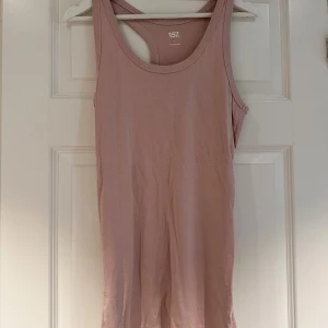 Linne - Rosa linne från Lager 157 i storlek L💕 Aldrig använd så mycket bra skick