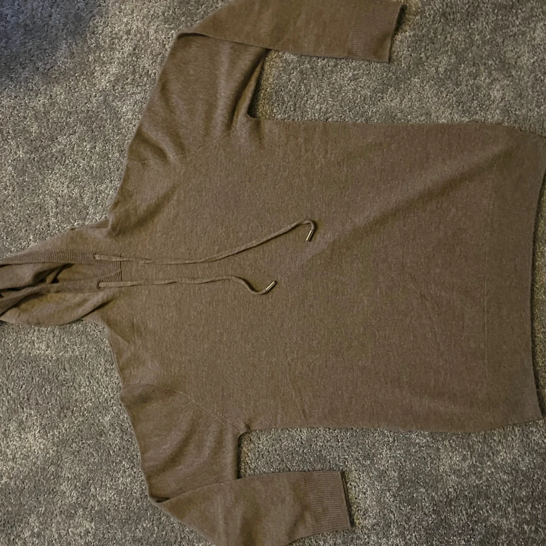Beige hoodie i merinoull