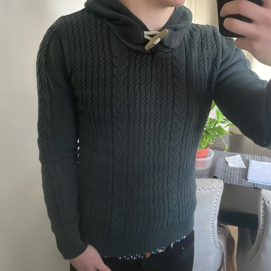 Unik grön stickad hoodie - 1