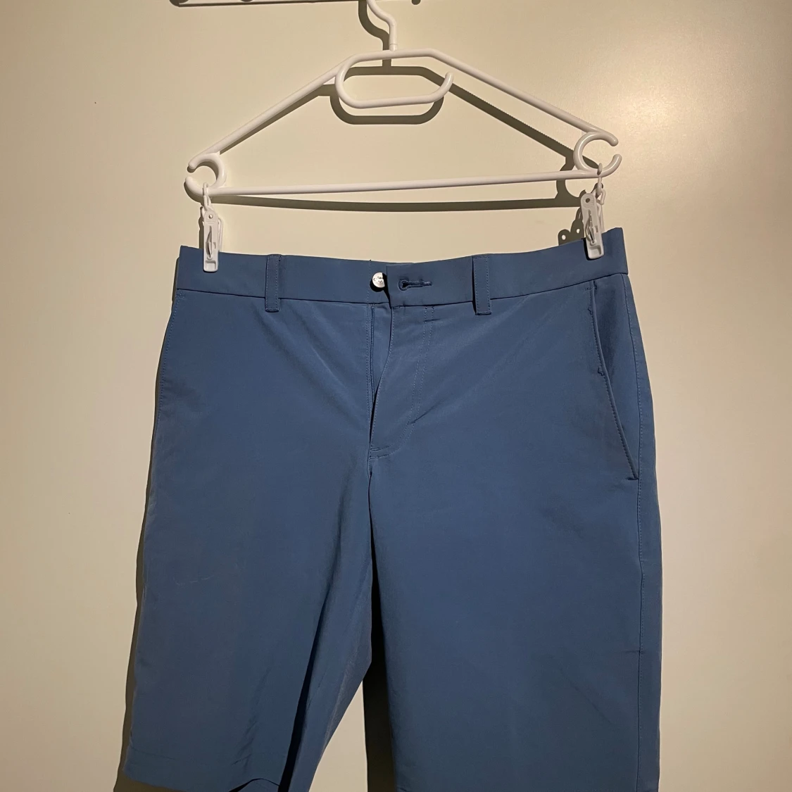 Blå golfshorts från Callaway
