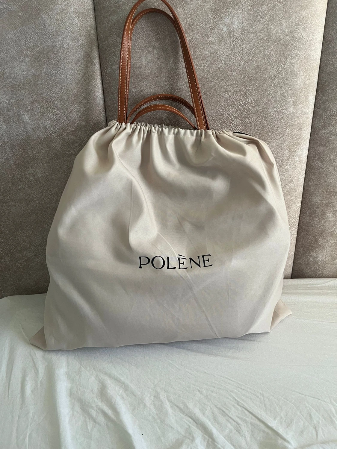 Polène brun handväska i skinn - 5