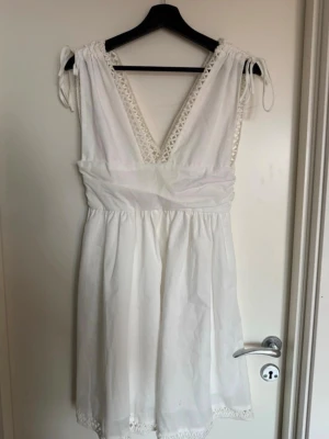 Studentklänning!! - Supersöt klänning perfekt för studenten!! 