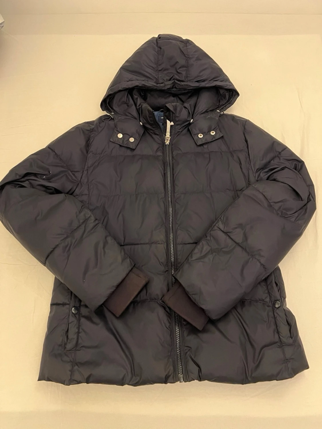 Svart dunjacka med huva från Gant