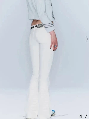 Söker!!  - Söker dessa jättefina jeans ifrån cheap monday i 25/32!! Hör gärna av er om ni vill sälja🥰