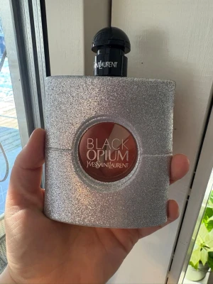 Black opium - Hmmm nej det är lugnt ville helst ha 50% för Bådda Aså men det är lugnt tack endå ska fundera över de!