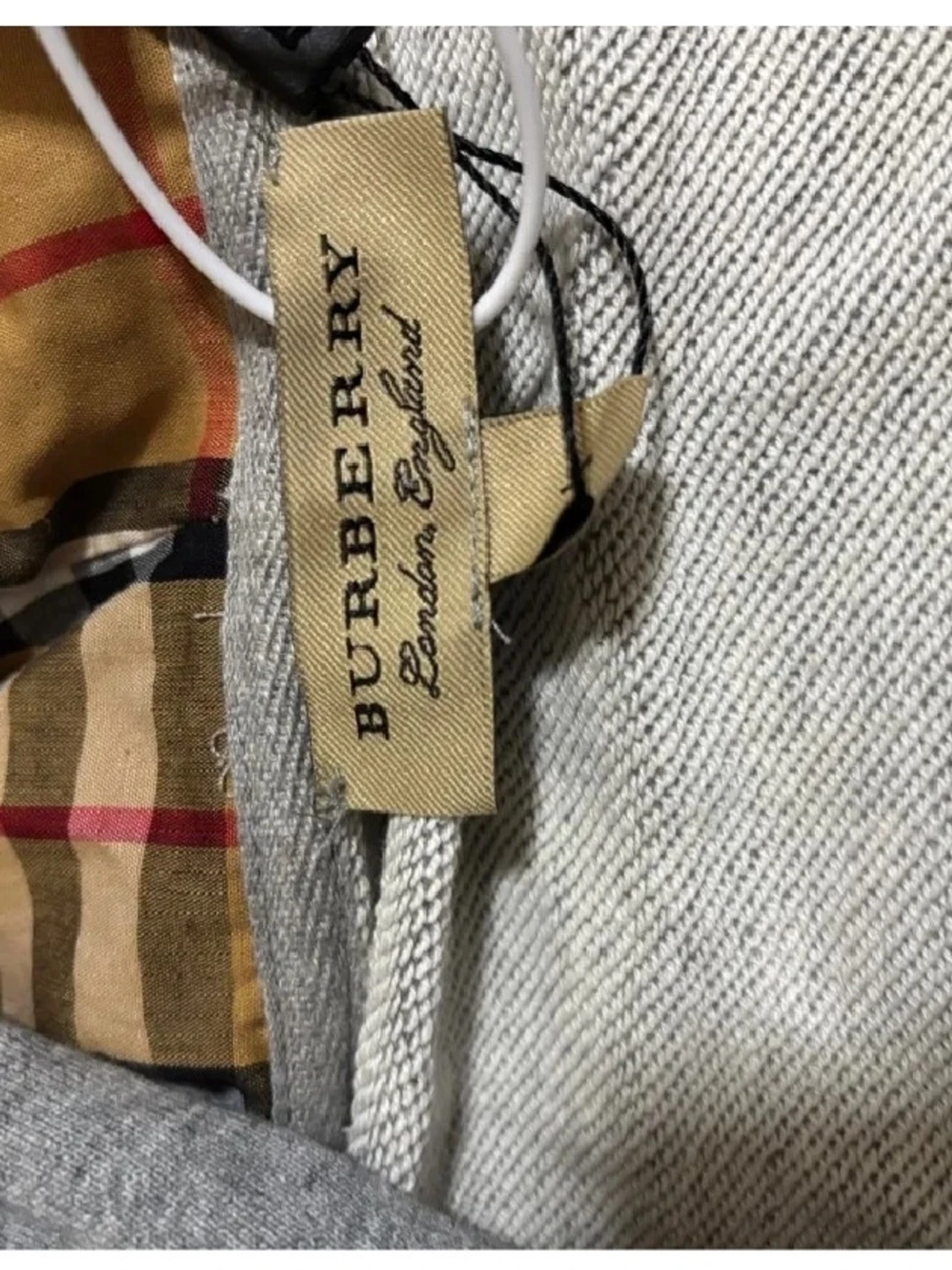 Grå burberry tröja  - 2