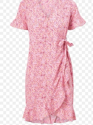 Rosa blommig omlottklänning strl. L - Rosa omlottklänning från Vero Moda med blommigt mönster. Klänningen har korta ärmar med volanger, samt volangkant nertill och även knyt i midjan. V-ringad och lätt figurnära form. Endast använd ett fåtal gånger, ser ut som ny.