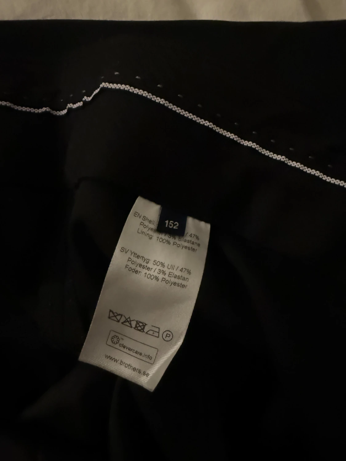 Svarta slimfit kostymbyxor från Riley  - 3