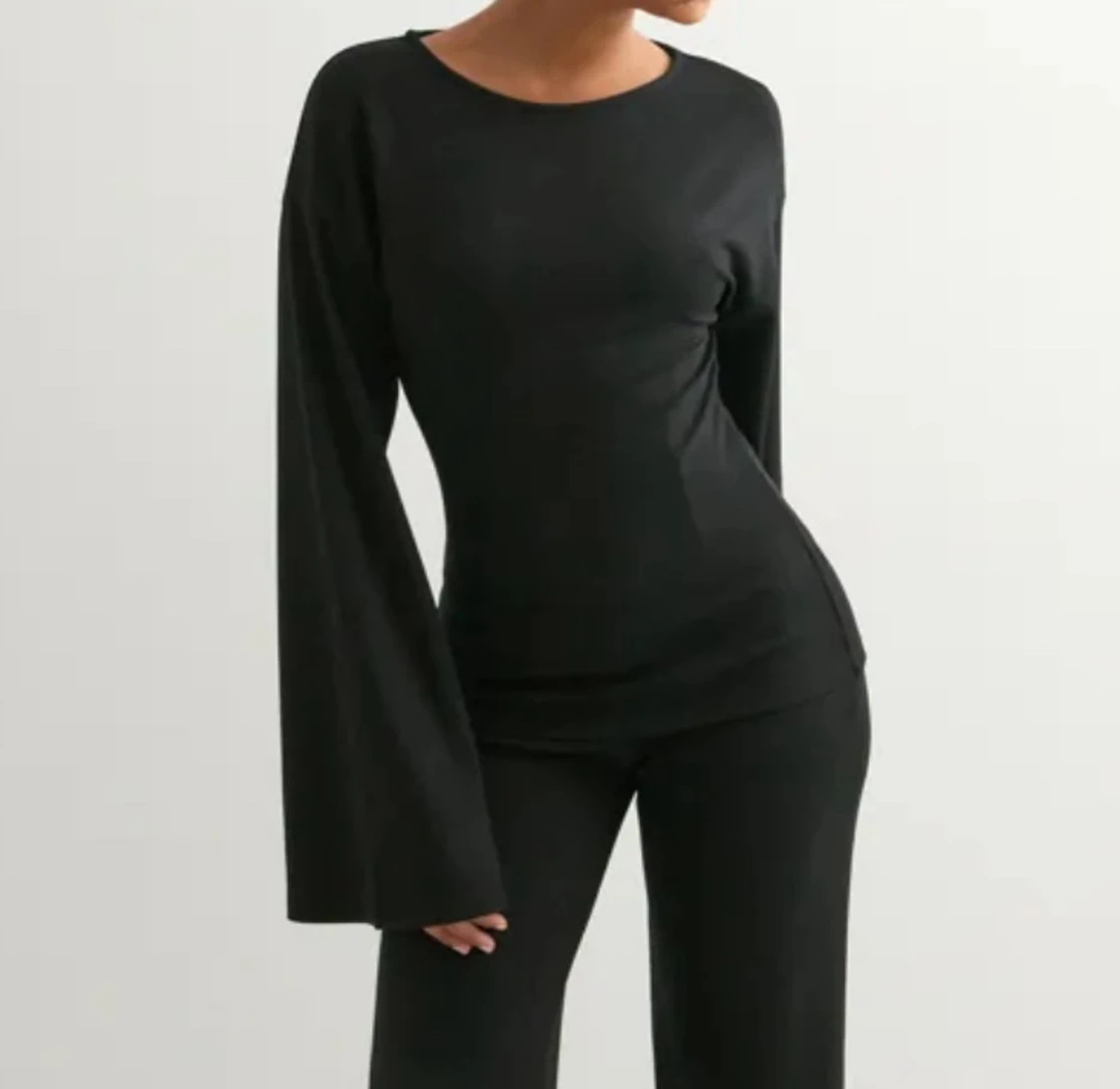 Svart långärmad topp från Nelly