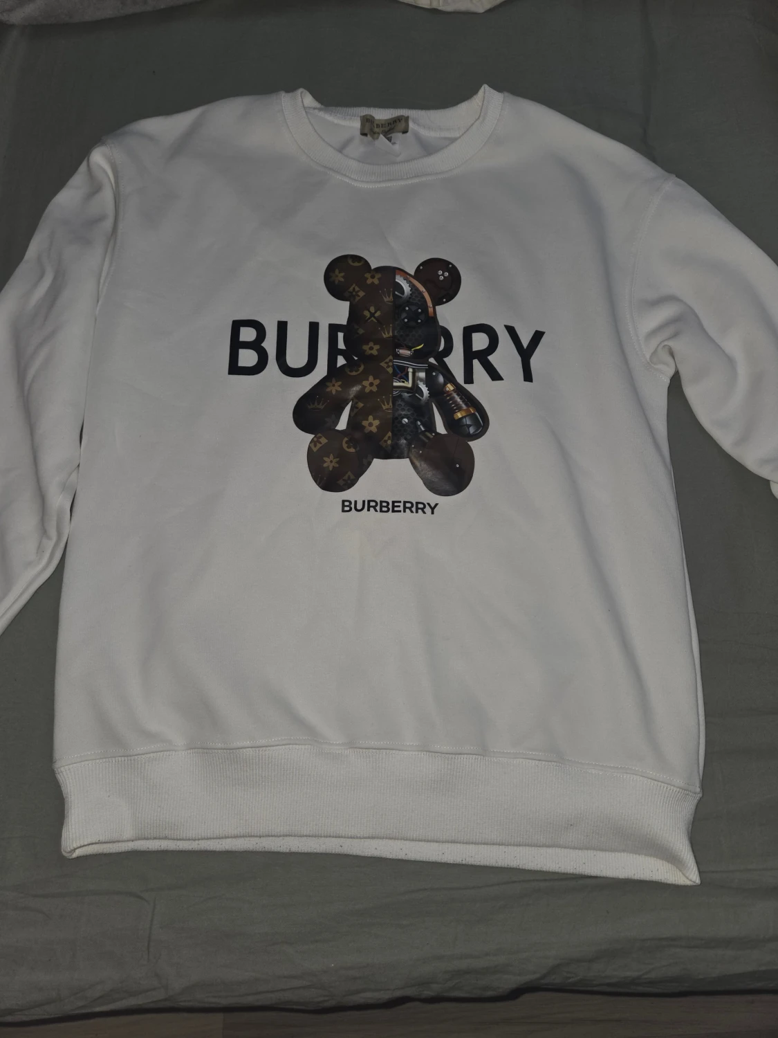 Vit sweatshirt från Burberry med nalletryck