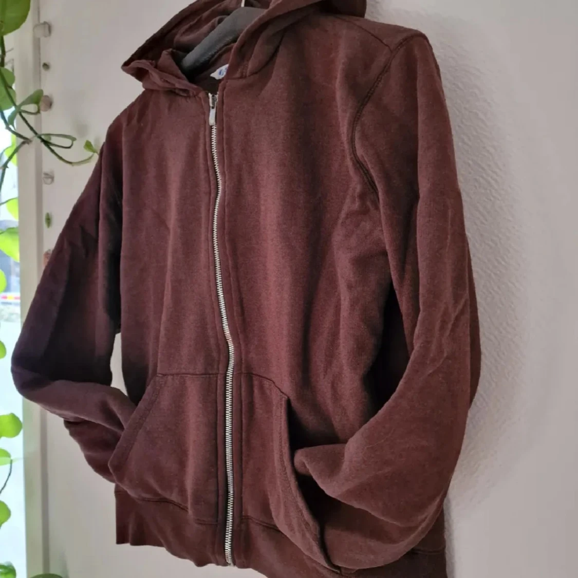 Brun hoodie med dragkedja - 2