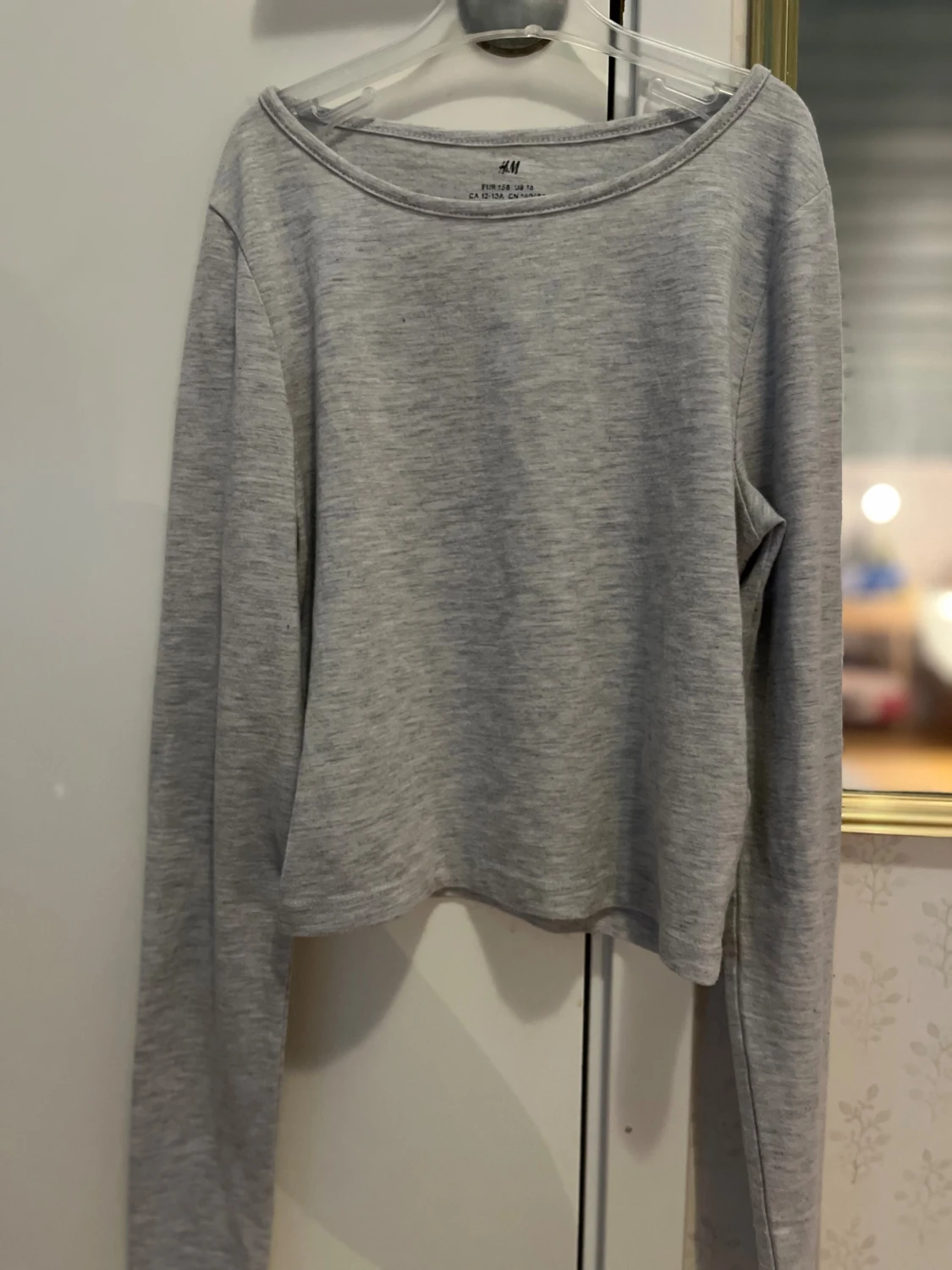 Grå långärmad topp från H&M